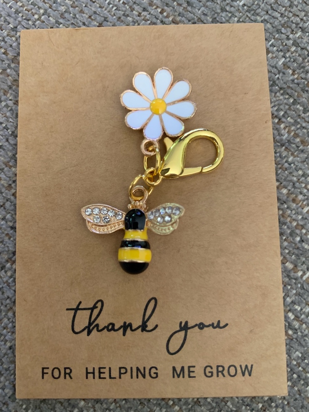 Rhinestone/Enamel bee and daisy bag charm/pocket hug lobster clasp, jewelry